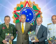 Lula volta a se reunir com comandantes das Forças Armadas nesta quinta (28)