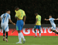 Brasil perde para Argentina por 6 a 0 em jogo chocante