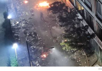 Usuários de drogas ateiam fogo e fazem barricadas na Cracolândia