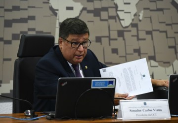 É o primeiro passo para estabelecer limites, diz Carlos Viana sobre investigação do Senado contra Sleeping Giants