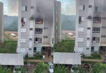 Avós pulam de prédio após neta de 11 anos atear fogo em sofá