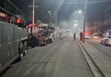 Rio de Janeiro entra em estágio de atenção após ataques a ônibus na Zona Oeste