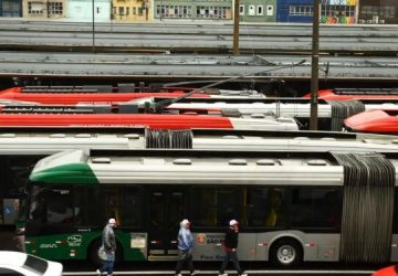 Motoristas de ônibus de São Paulo anunciam greve para esta sexta-feira (1º); sindicato nega