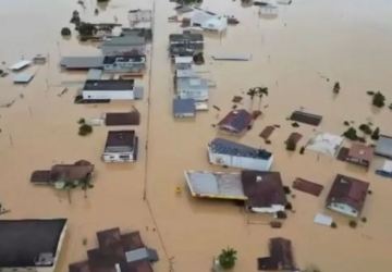 Santa Catarina: enchente histórica atinge Agronômica e Rio do Sul