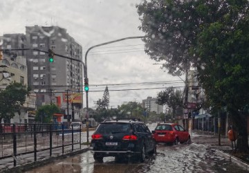 Regiões Sul e Nordeste devem ter chuva forte nesta quarta-feira