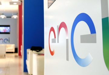 Enel é condenada a indenizar pedreiro atingido por descarga elétrica em SP