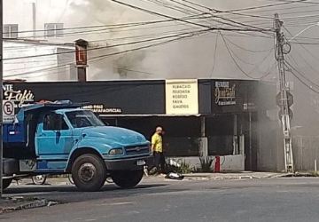 Incêndio atinge restaurante em Mangabeira, em João Pessoa