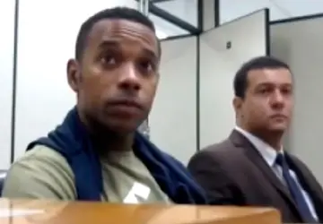 Veja vídeo da audiência de custódia de Robinho na Polícia Federal