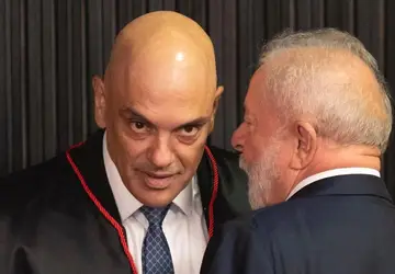 Após jantar com ministros, Lula inicia articulações para defender o STF