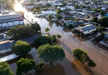 Rio Grande do Sul tem 136 mortos e mais de meio milhão de desalojados por chuvas