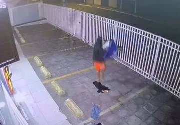 VÍDEO: loja é arrombada por criminosos pela segunda vez em menos de dois meses