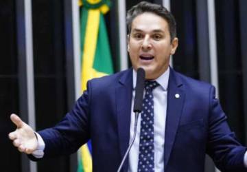 Não vejo como reduzir jornada sem demissões ou aumento de preço, diz deputado