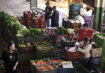 Brasil enfrenta alta recorde no preço das frutas, bem acima da inflação