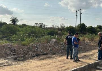 Corpo de recém-nascido é encontrado em terreno baldio, em Campina Grande