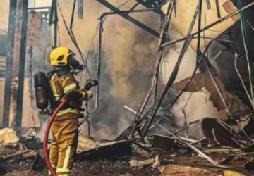 Bombeiros Removem Corpos das Vítimas do Acidente Aéreo em Gramado