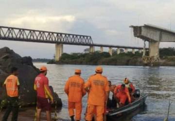 Ponte: Caminhoneira que sumiu levava ácido sulfúrico em carreta