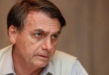 Bolsonaro alfineta Lei Rouanet após vitória de Fernanda Torres