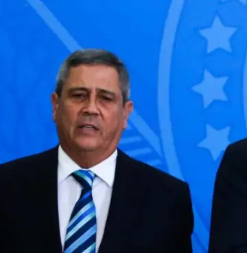 TSE nega recurso de Bolsonaro e Braga Netto e mantém inelegibilidade de ambos por oito anos