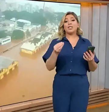 Daniela Lima é criticada por dizer que a expressão civil salva civil é eixo de fake news