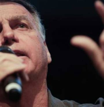 Bolsonaro critica operação da PF e a classifica como teatro político