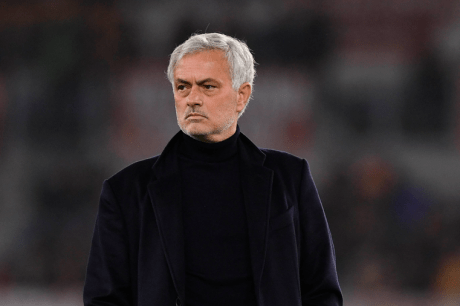 Roma demite o técnico José Mourinho, que era cotado para a seleção