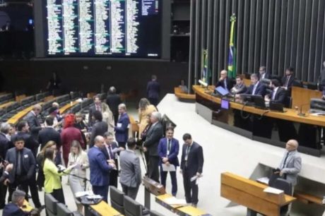 PEC da Anistia: 17 deputados já pediram para retirar assinaturas