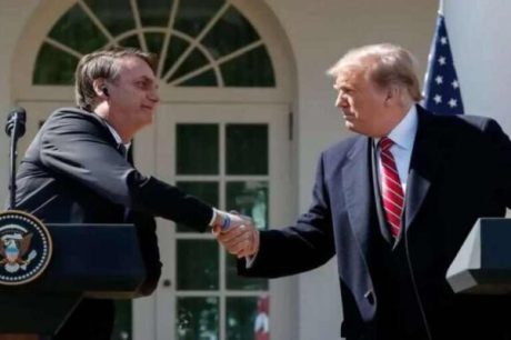 Bolsonaro ao WSJ: Apoio de Trump é fundamental para voltar à Presidência