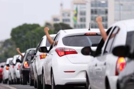 STF discute em dezembro relação entre motoristas de aplicativo e plataformas digitais