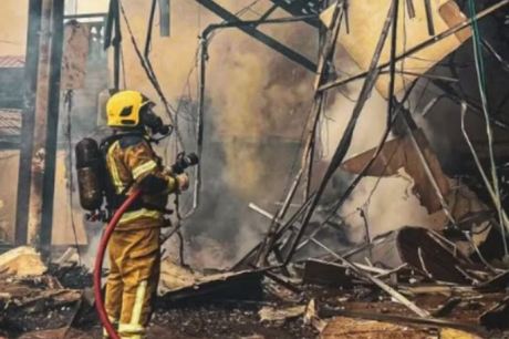 Bombeiros Removem Corpos das Vítimas do Acidente Aéreo em Gramado