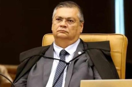 Dino fez ataque certeiro ao Congresso, avaliam líderes