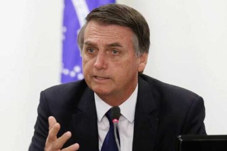 Bolsonaro reage a mudança da classificação etária de Chaves