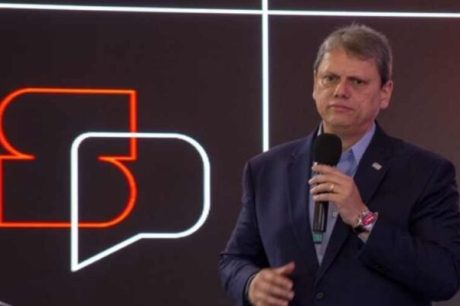 Tarcísio foca em acelerar obras atrasadas como Estratégia para 2026