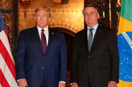 Veja convite recebido por Bolsonaro para posse de Trump nos EUA