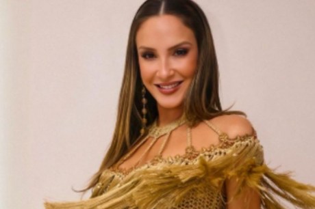 Claudia Leitte bloqueia Ivete Sangalo após polêmica com a música Caranguejo