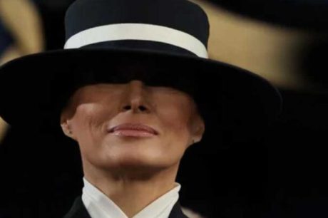 O Enigma do Chapéu de Melania Trump: O Acessório que Roubou a Cena