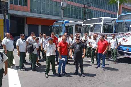 Motoristas de ônibus de João Pessoa entram em greve a partir de segunda-feira (27)