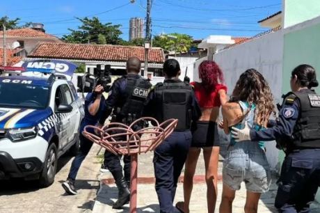 Ação integrada em João Pessoa resulta na prisão de quatro pessoas e apreensão de drogas