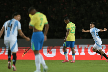 Brasil perde para Argentina por 6 a 0 em jogo chocante