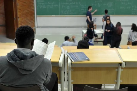 Terminam amanhã inscrições para bolsas do Prouni